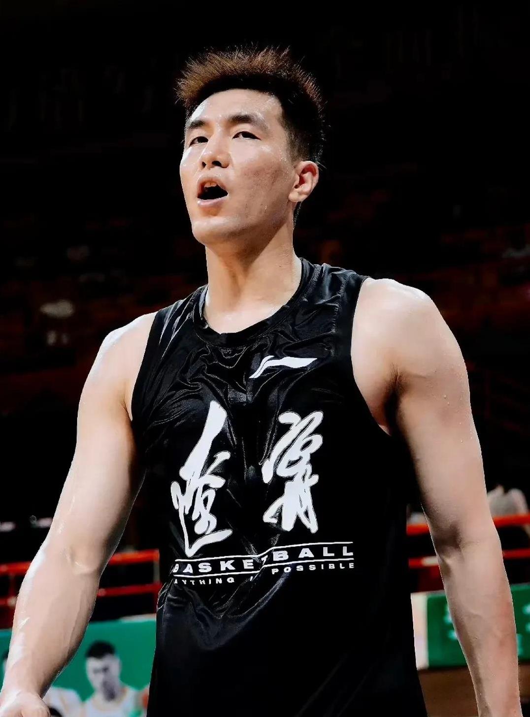 Ning与40激战尤文图斯分钟，表现优异胜负难料！，西亚卡姆焦点对战引发球迷热议的简单介绍