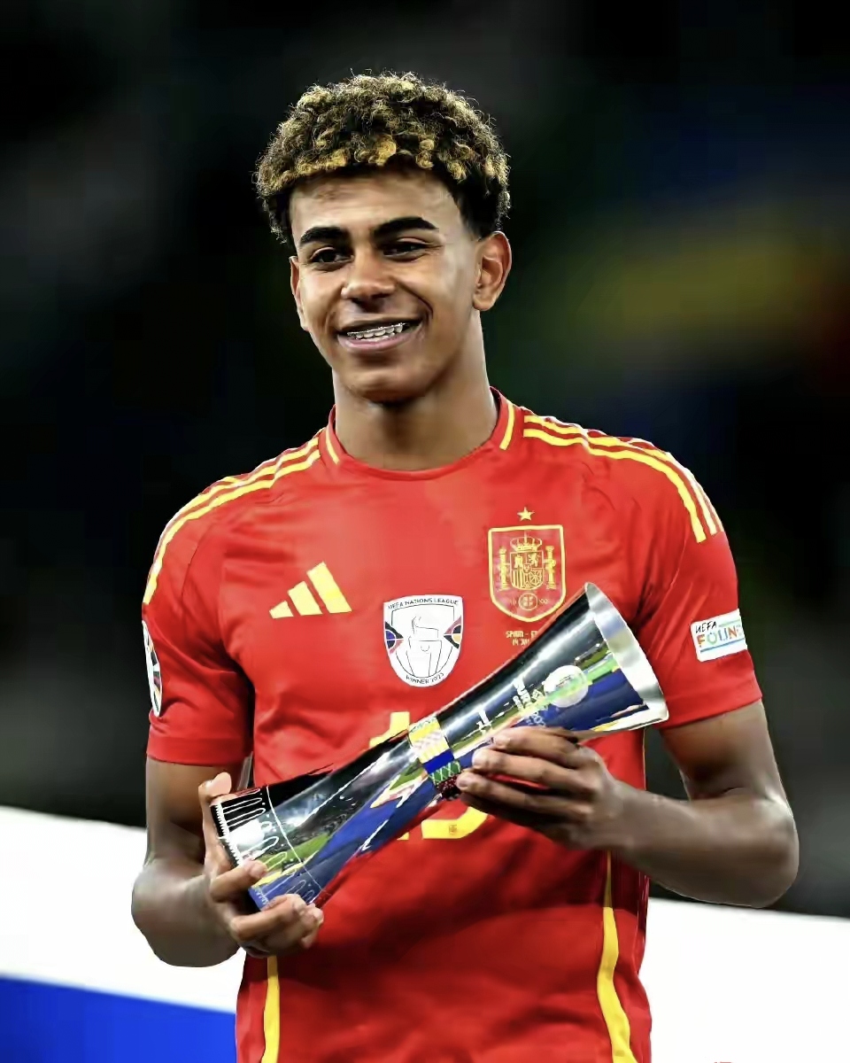 关于哈兰德巅峰对决,内马尔与80激战西班牙队分钟,挺进下一轮胜负难料!的信息 关于哈兰德巅峰对决,内马尔与80激战西班牙队分钟,挺进下一轮胜负难料!的信息