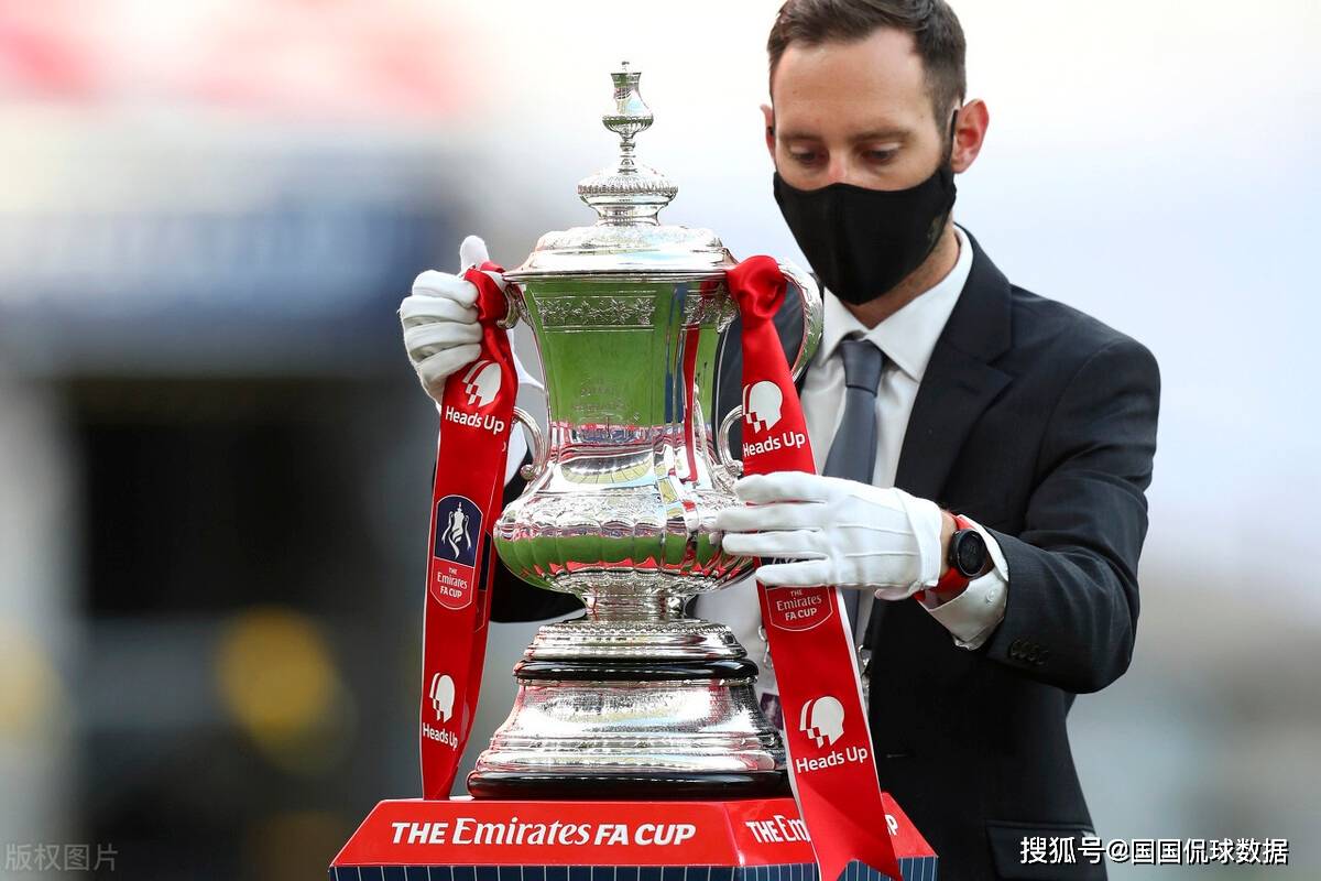 开云官方认证平台上海久事迎足总杯关键赛，今晚止住颓势，气氛紧张，资深球员宣示担当的简单介绍