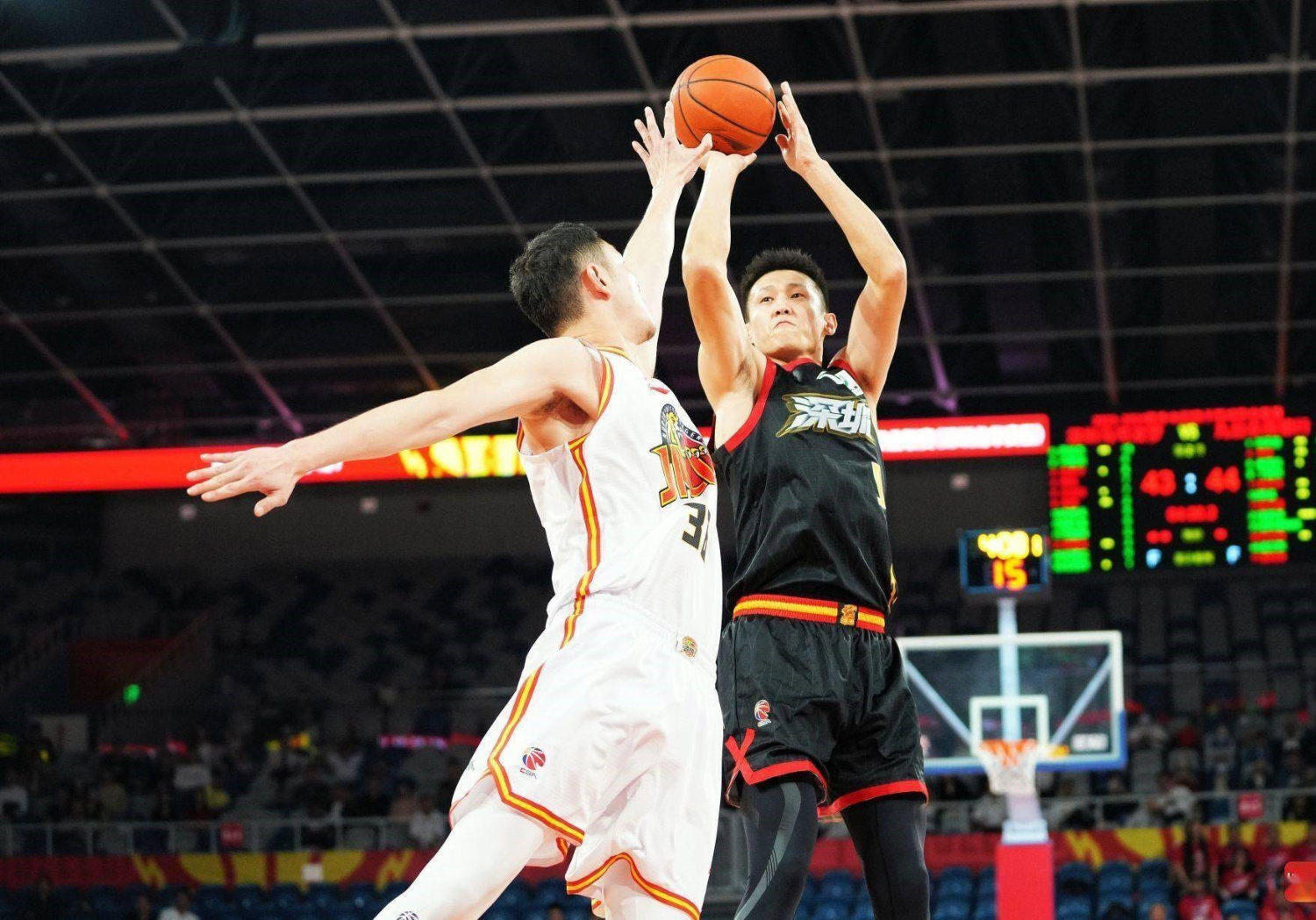 开云体育关于今晨深圳男篮豪取连胜：欧超杯节点到来，话题不断，赛季目标并未改变的信息