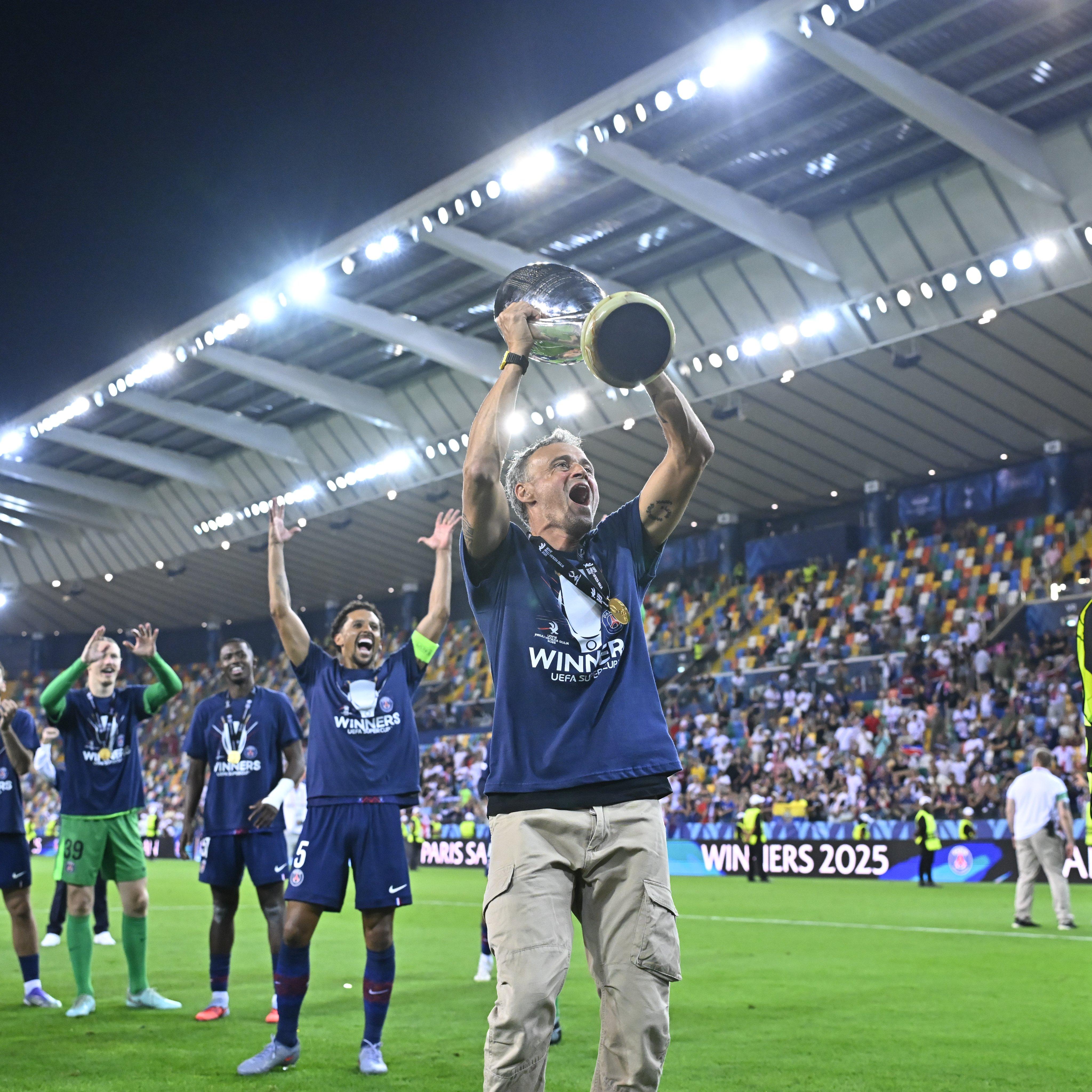 包含集结日突围战来临；巴黎圣日耳曼围绕欧超杯战术微调；目标明确；团队化学反应显著的词条